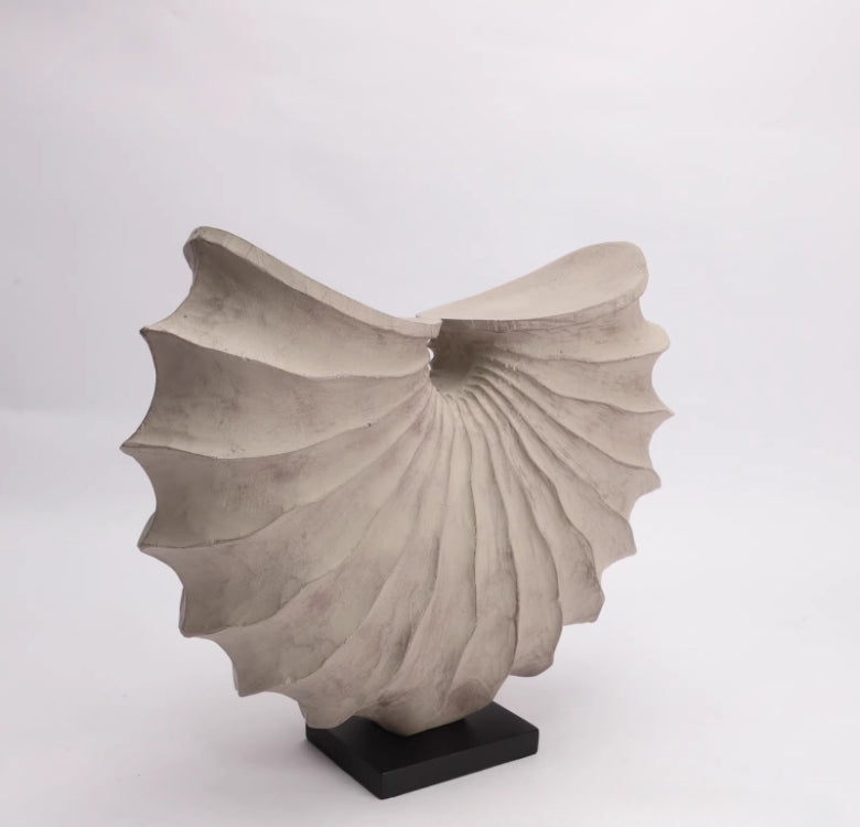 Modern minimalist geometric abstract portrait sculpture ornament model room sales office soft decoration home living room soft decoration jewelry