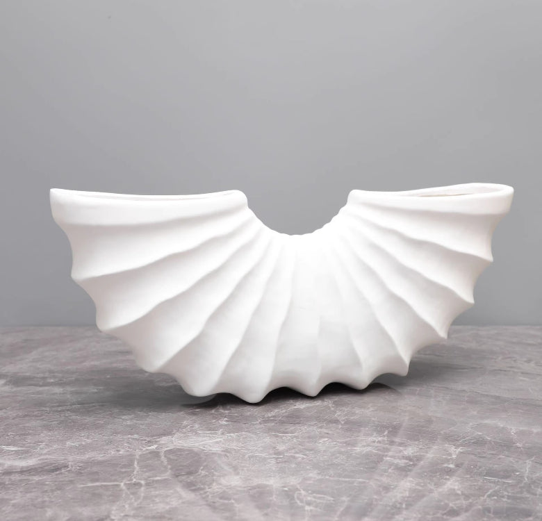 Modern minimalist creative geometric conch vase ornament model house sales office living room home accessories