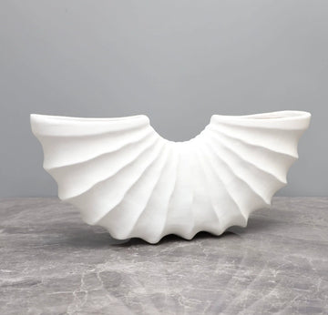 Modern minimalist creative geometric conch vase ornament model house sales office living room home accessories