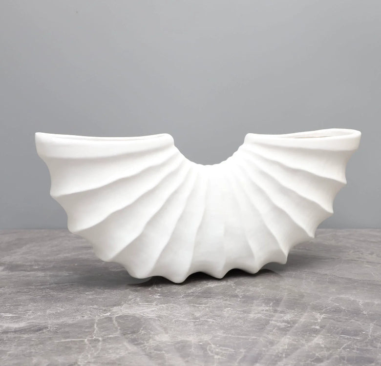 Modern minimalist creative geometric conch vase ornament model house sales office living room home accessories