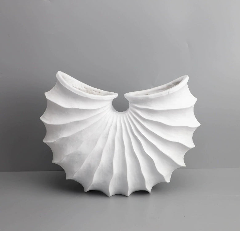Modern minimalist creative geometric conch vase ornament model house sales office living room home accessories