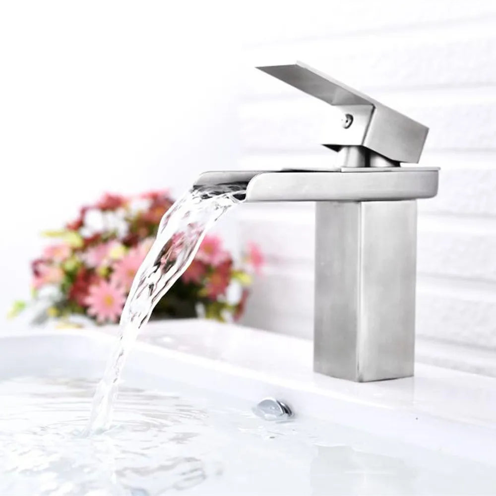 OEM Mixer Tap Hot and Cold Wash Waterfall Basin Faucet Sanitary Ware
