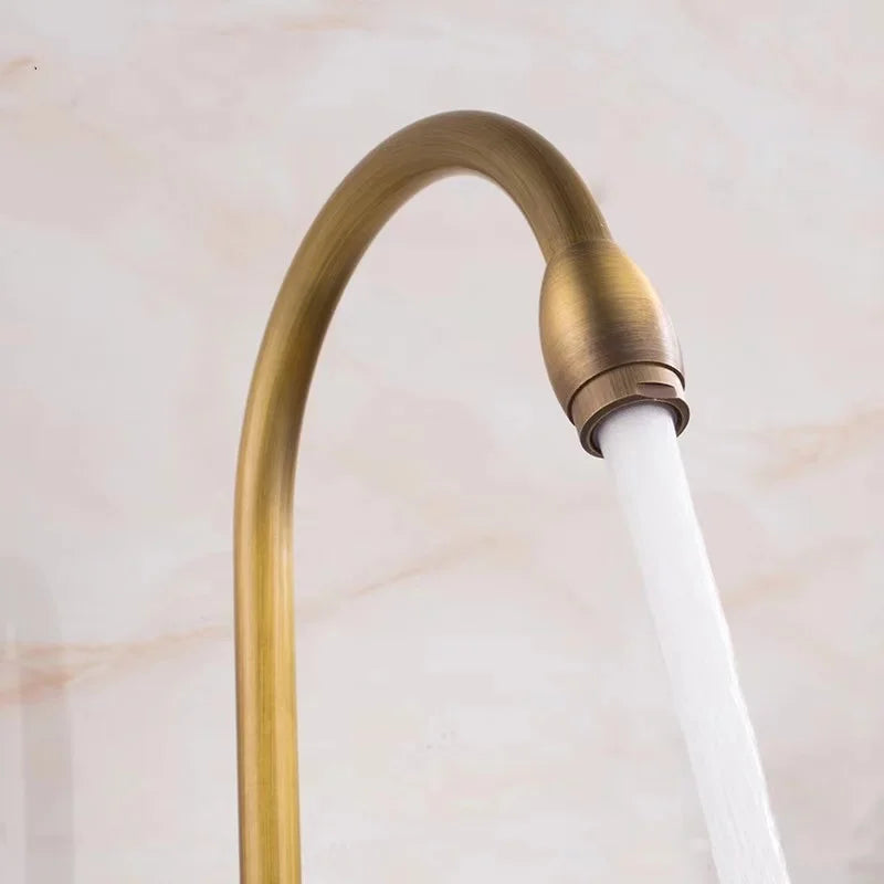 All Copper European Antique Washbasin Hot and Cold Washbasin Faucet Retro 360 Degree Rotating Kitchen Sink Faucet