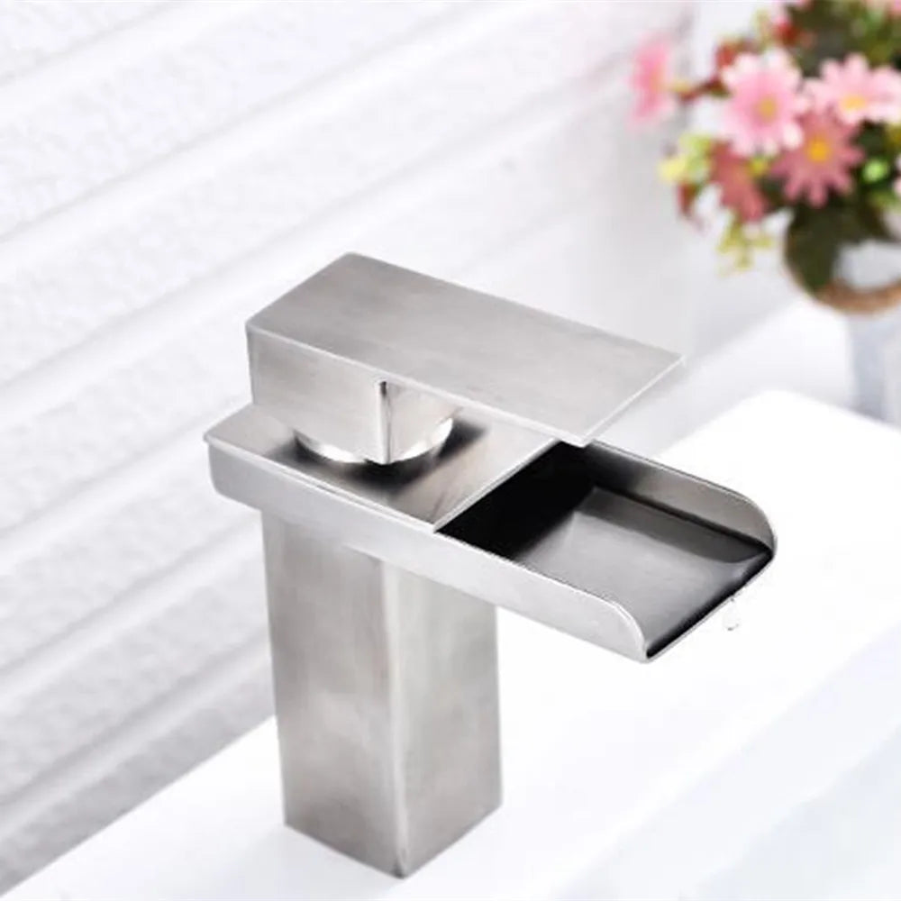 OEM Mixer Tap Hot and Cold Wash Waterfall Basin Faucet Sanitary Ware