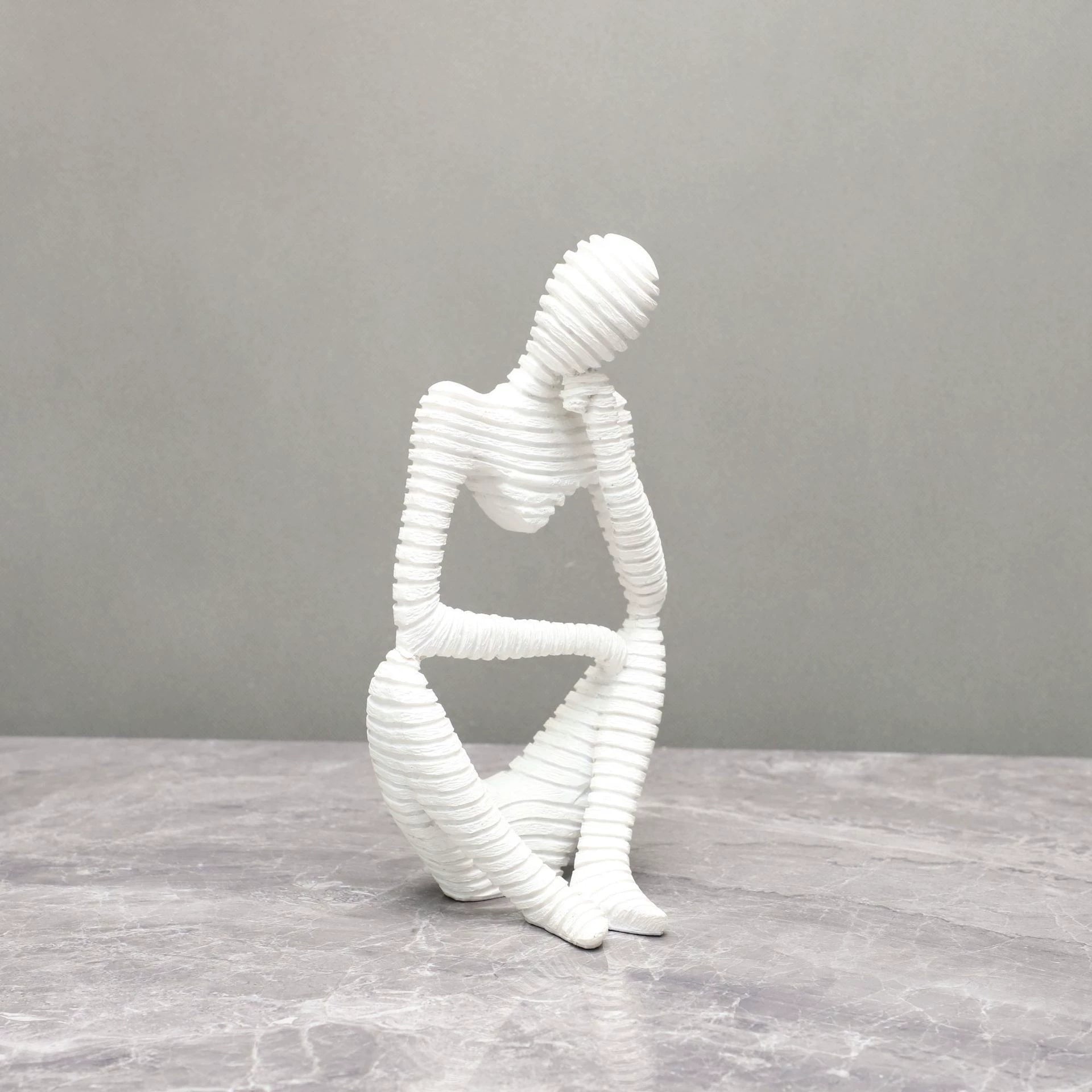 Modern simple cloud character resin ornament living room coffee table model house sales department entrance home decoration