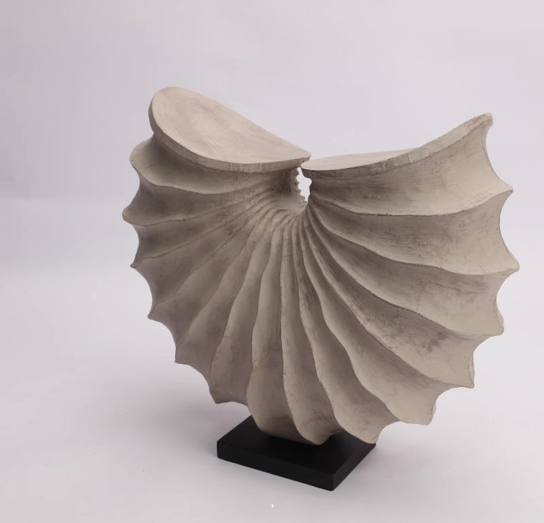 Modern minimalist geometric abstract portrait sculpture ornament model room sales office soft decoration home living room soft decoration jewelry